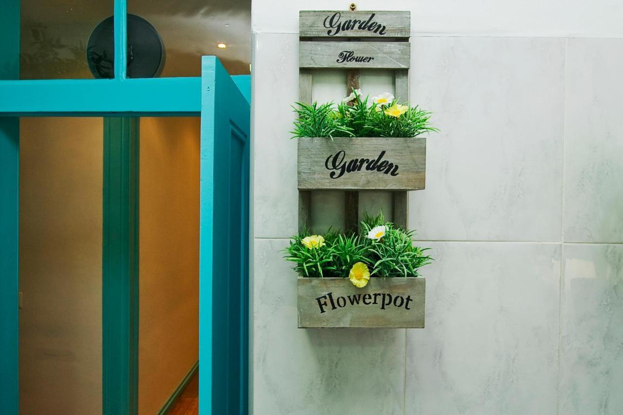C&O Guest House Alcantara-Lisbon Exterior photo