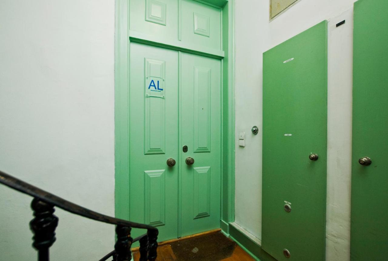C&O Guest House Alcantara-Lisbon Exterior photo